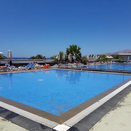 Costa Calero Thalasso & 4* 卡列罗港