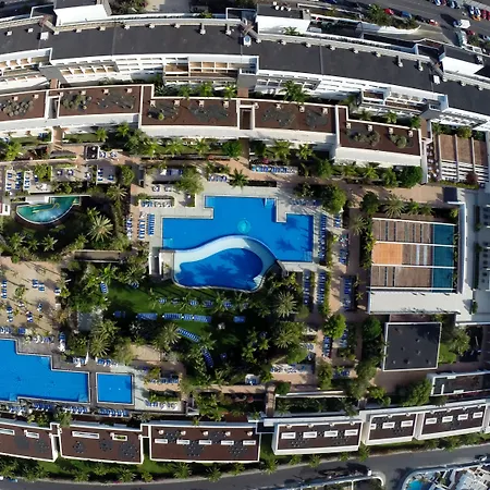 Costa Calero Thalasso & 4* 卡列罗港